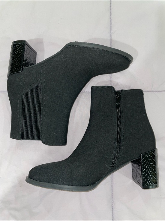 Donald J. Pliner Shoes - Donald J. Pliner faux suede Black Ankle Booties with Textured Block Heel